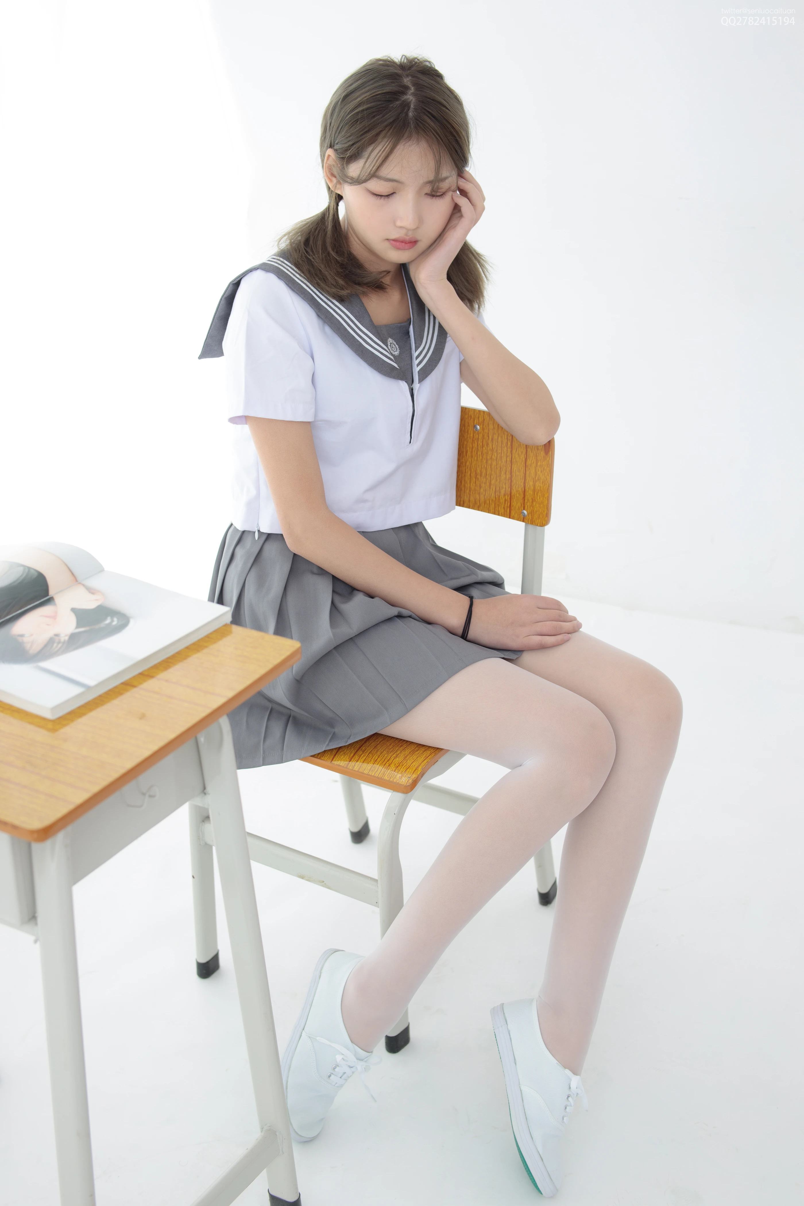 森萝财团 JKFUN 白丝网鞋合辑-1 [56P 1V]插图9